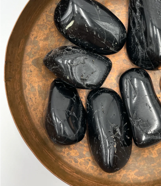 The Powerful Protection and Healing Benefits of Black Tourmaline
